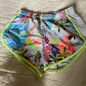 NIKE DRI-FIT Tropical Running Shorts size small